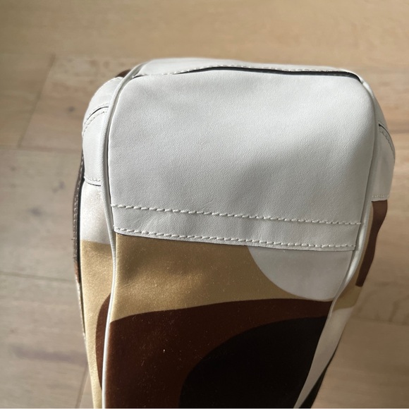 Coach Ergo Optic Shoulder Handbag Purse, model #10783. - Picture 5 of 10